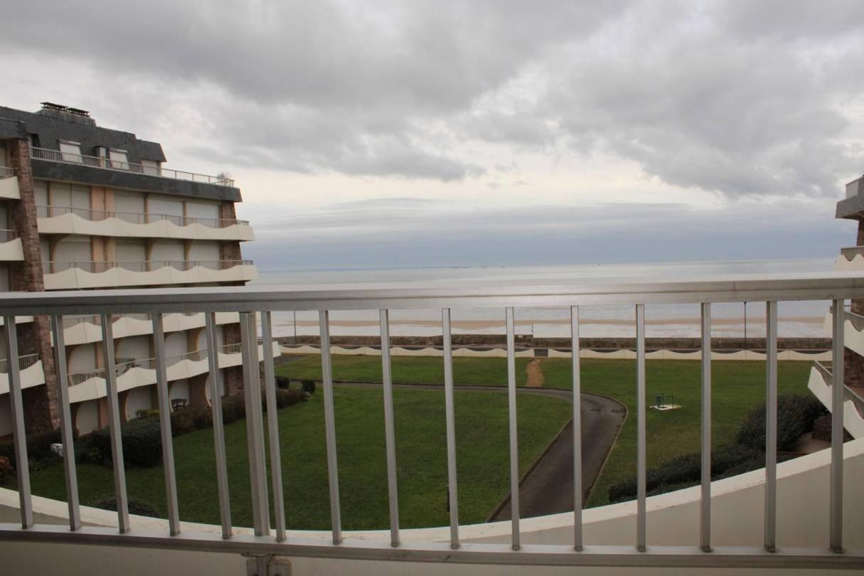 450 - A Erquy, En Bordure De La Tres Belle Plage De Caroual 外观 照片